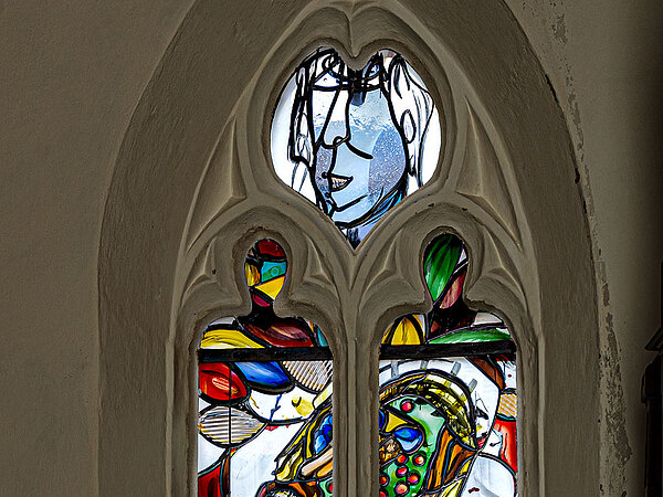 Lüpertzfenster in der Kirche St. Elisabeth Bamberg - Aussätzige, Obdachlose beherbergen