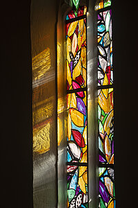 Lüpertzfenster in der Kirche St. Elisabeth Bamberg